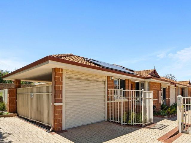 Spacious 3 Bedroom Villa in the Heart of Inglewood