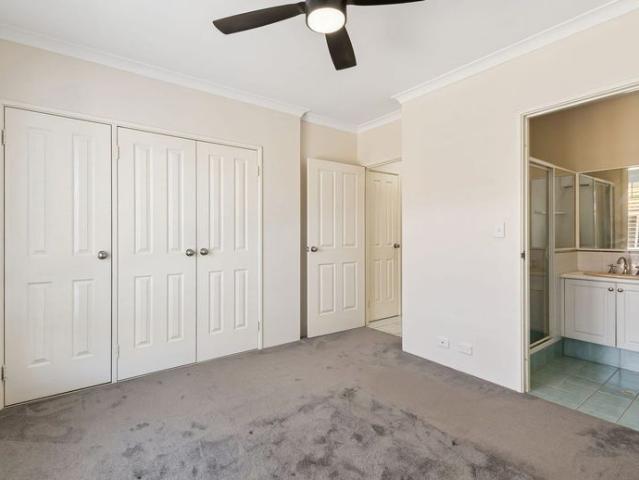 Spacious 3 Bedroom Villa in the Heart of Inglewood
