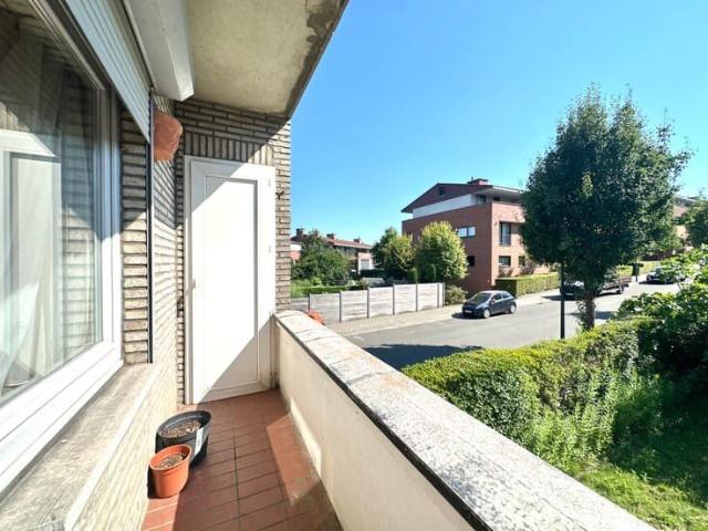 Spacious 3 bedrooms apartment with terrace