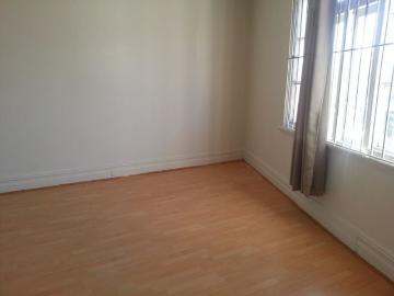 Spacious 3 Bedrooms Flat