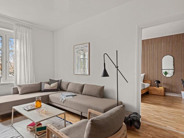 Spacious 3 Room Apartment in a Trendy Berlin Neighborhood, Berlin Amsterdam Apartments for Rent