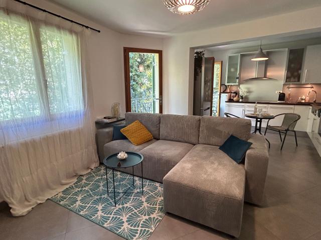 Spacious 3 room apartment in the center of Villejuif 10 minutes walk from the metro