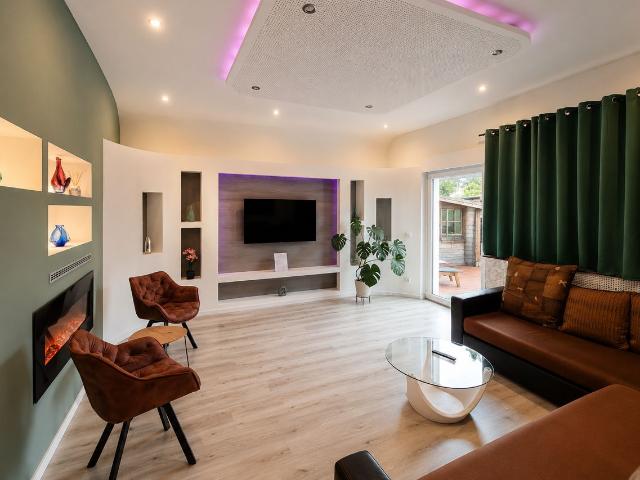 Spacious 3 room apartment with 40 sqm terrace in Bielefeld, Bielefeld Amsterdam Apartments for Rent