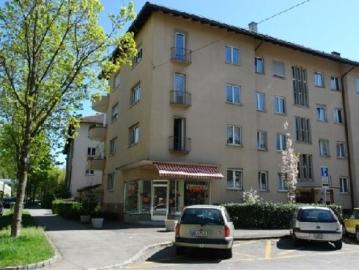 Spacious 3.5 room apartment with balcony in a central location