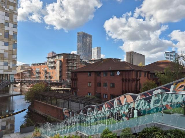 Spacious 3Bd Apartment in Luxury Location