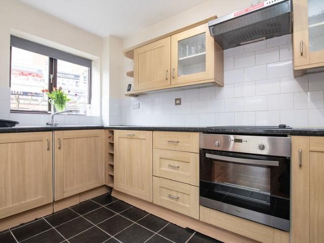 Spacious 3Bd Apartment in Luxury Location