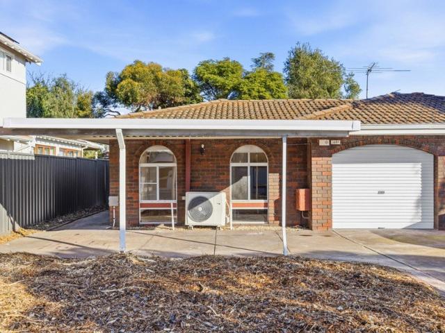 Spacious 3bedroom house with 1 bathroom