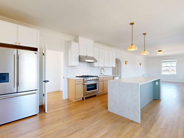 Spacious 3BR/2BA Richmond District Home with In Unit Laundry