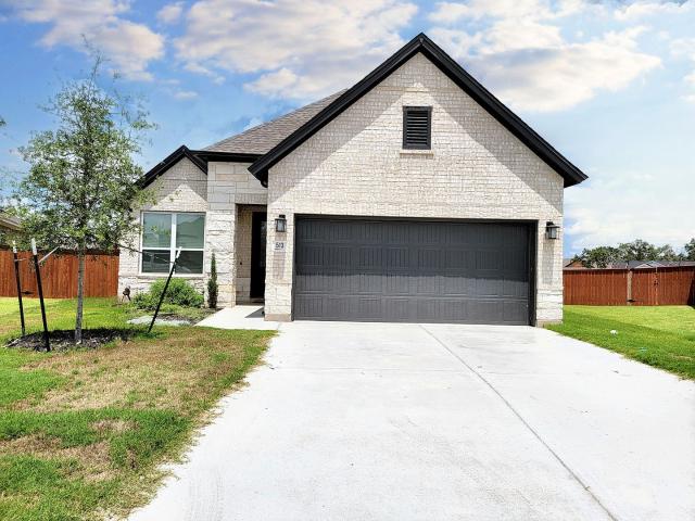 Spacious 3BR, 2BA Home with 2 Car Garage in Georgetown!