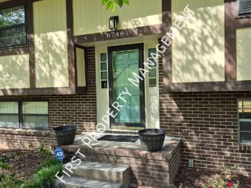 WOW Choose Your Summer Incentive! 13 month lease with $1000 off the first and second month's rent or 12 month lease with $700 off the first and second month's rent