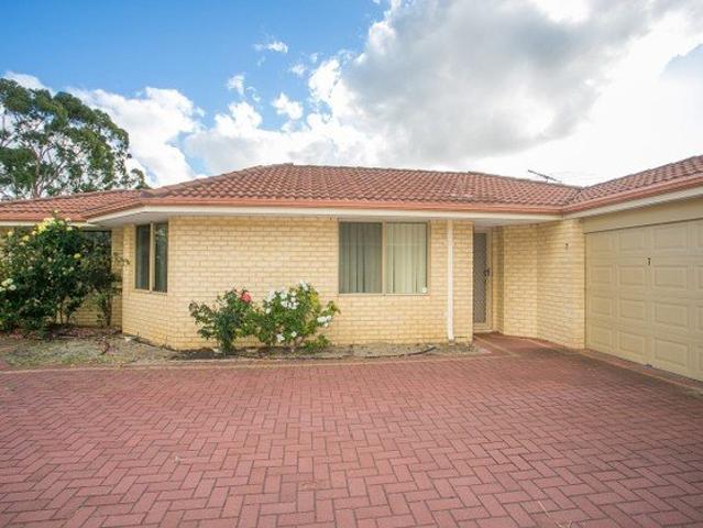 SPACIOUS 3x2 REAR VILLA