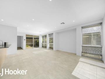Spacious 3x2 with Theatre Room