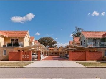 Spacious 3x2 Townhouse for Rent in Midland