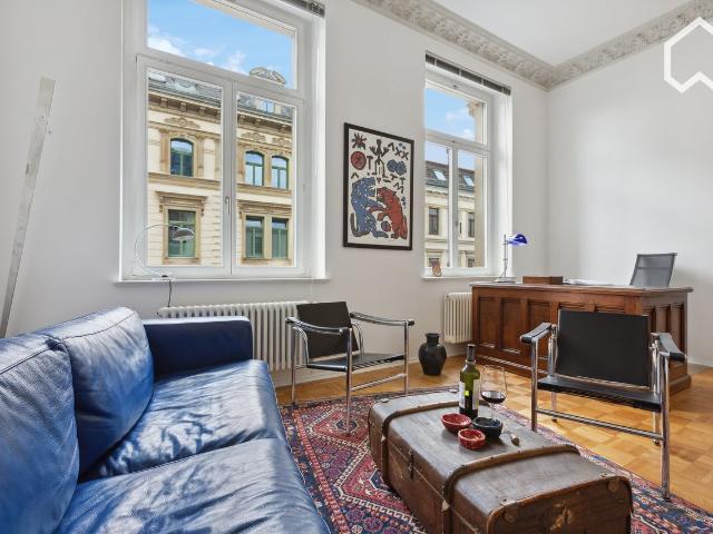 Spacious,tastefully decorated 3 room flat with balcony in front of Johanna and Clara Zetkin Park, Leipzig Amsterdam Apartments for Rent