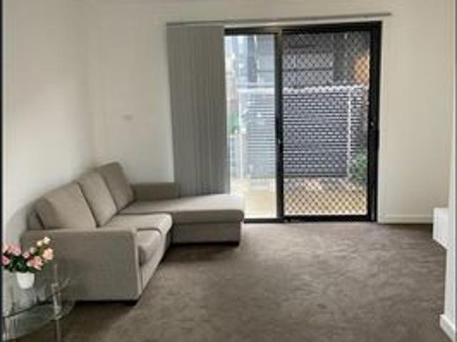 SPACIOUS TERRACE!