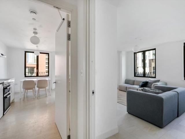 Spacious three bedroom apartment with private balcony, separate kitchen and planned second bathroom, set within the sought after Saxon Court development