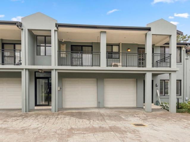 Spacious Three Bedroom Apartment with Brand New Kitchen and Bathroom!