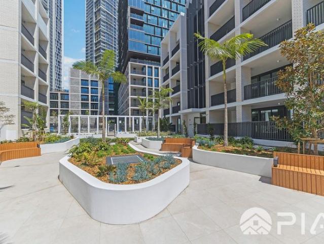 Spacious Three Bedroom Apartment with Double Parking in Lidcombe