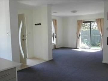 Queanbeyan, Greater Queanbeyan - Parking