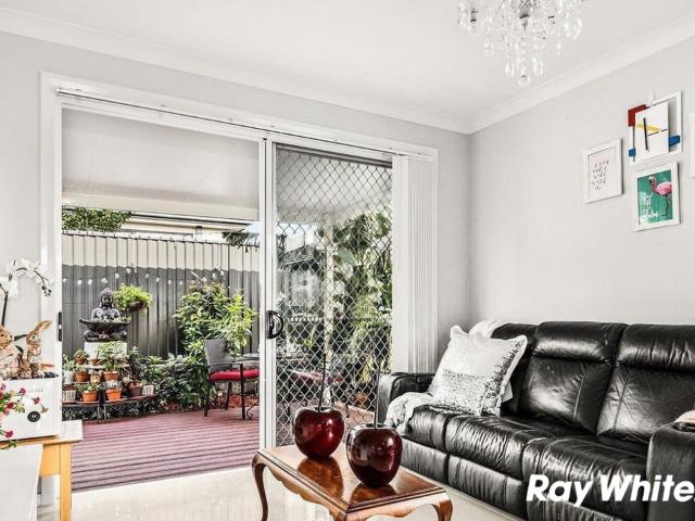 Spacious Three Bedroom Family Home | IN RIVERBANK & THE PONDS HIGH SCHOOL CATCHMENT