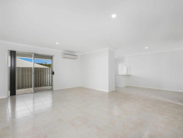 Spacious, three bedroom, free standing villa home