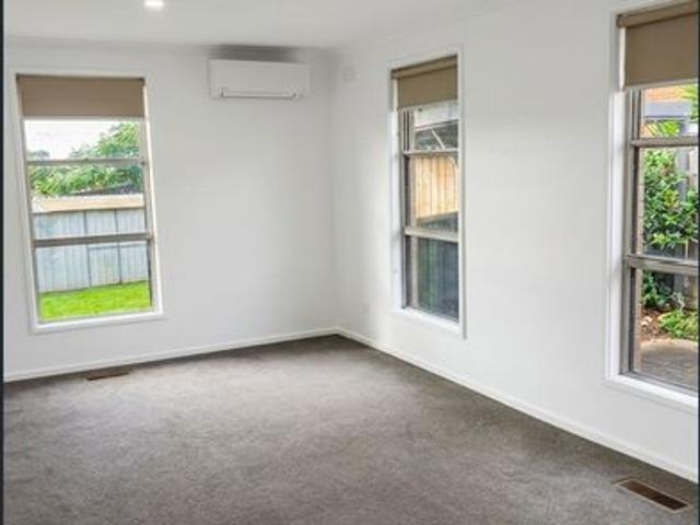 Spacious Three Bedroom Home in Convenient Warragul Location