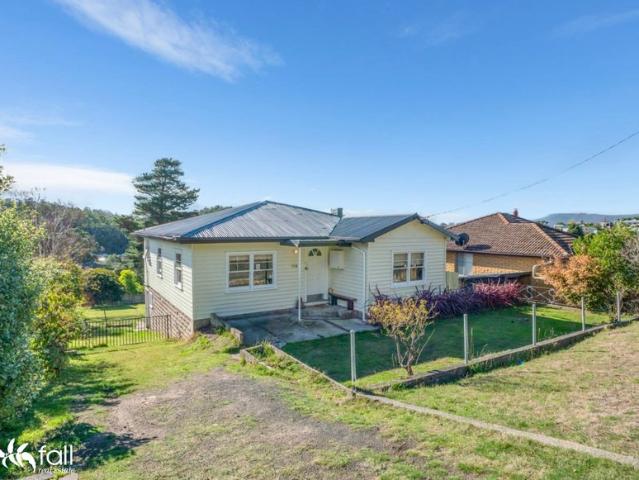 Spacious Three Bedroom Home in Convenient Claremont Location