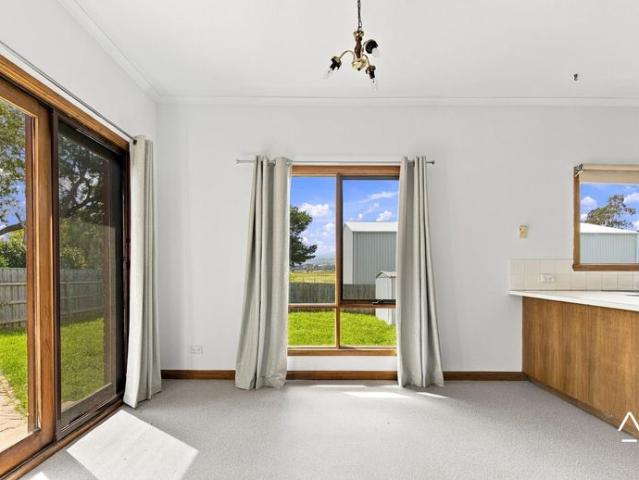 Spacious Three Bedroom Home in a Quiet Cul de Sac