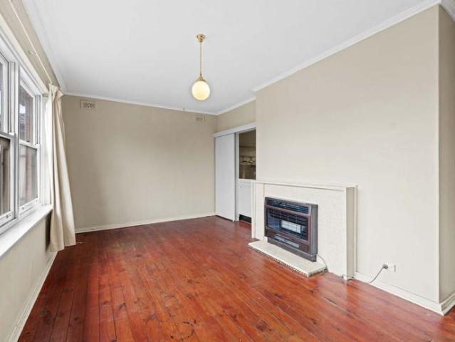 Spacious Three Bedroom Home in Enfield FOR RENT!