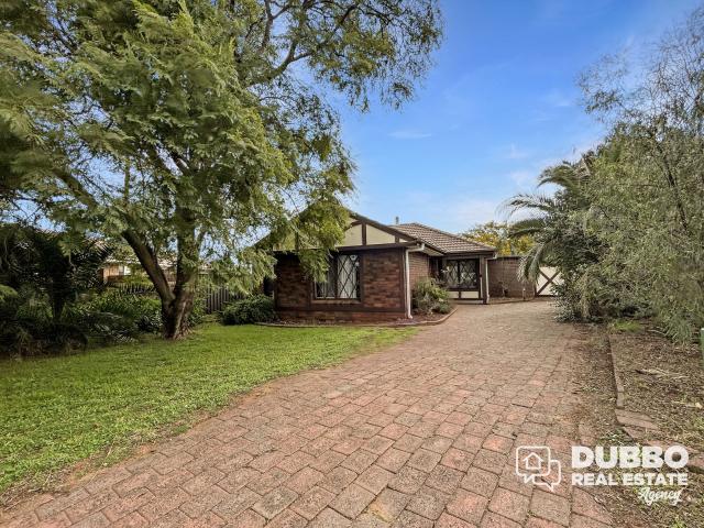 SPACIOUS THREE BEDROOM HOME IN EAST DUBBO