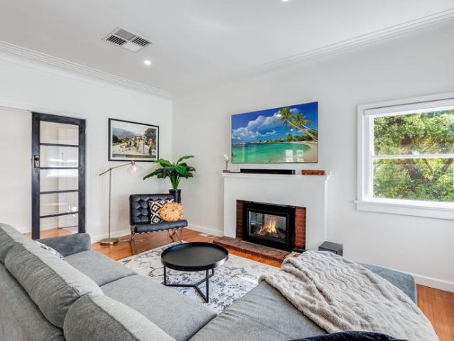 Spacious Three Bedroom Home in Sought After East Albury