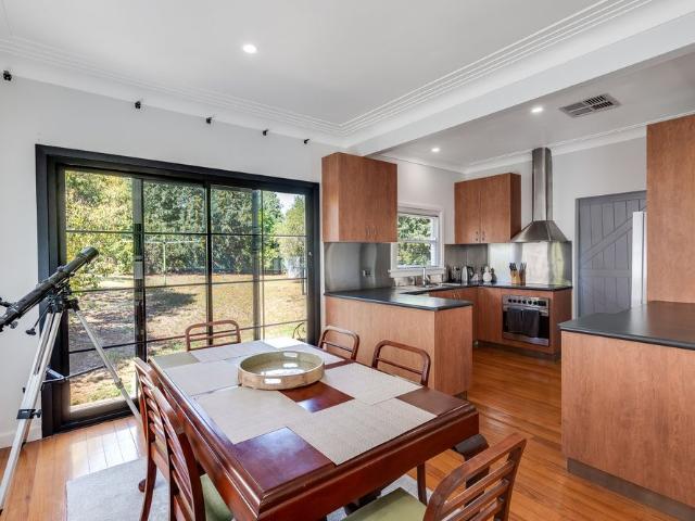 Spacious Three Bedroom Home in Sought After East Albury