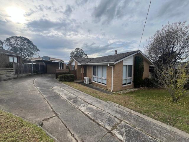 Spacious Three Bedroom Home Right Here In Traralgon