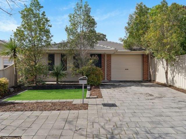 Spacious Three Bedroom Home with Two Living Areas