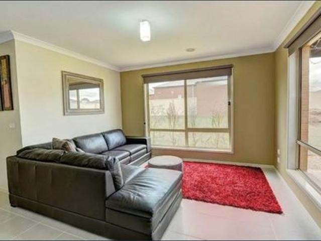 SPACIOUS THREE BEDROOM HOME WITH DECK FOR ENTERTAINING