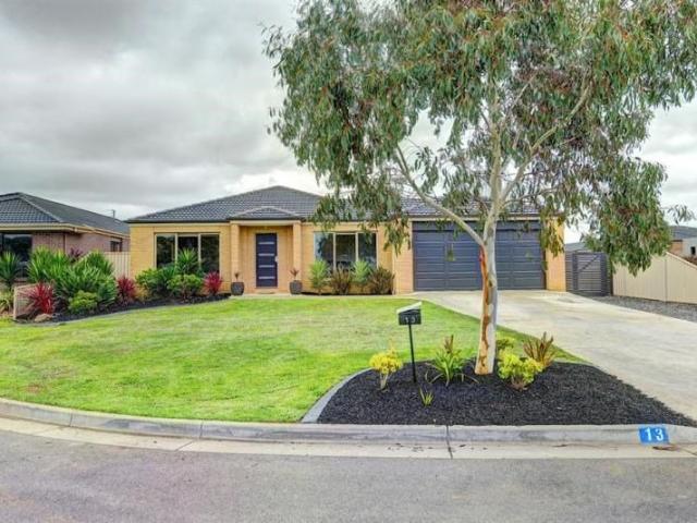 SPACIOUS THREE BEDROOM HOME WITH DECK FOR ENTERTAINING