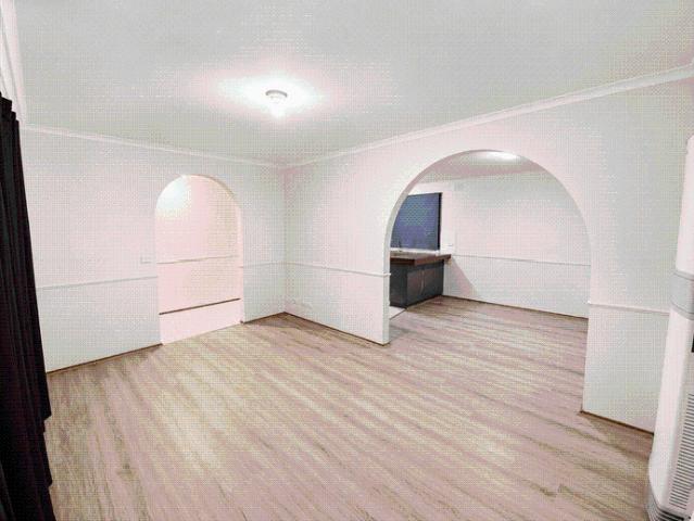 Spacious Three Bedroom Home with Electricity Water Included — Comfortable Cranbourne Living