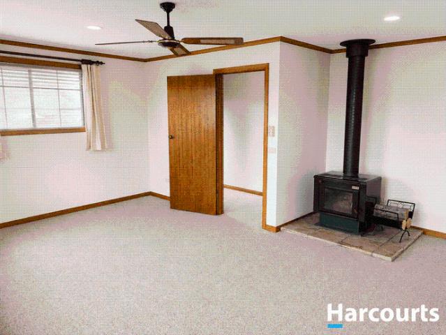 Spacious Three Bedroom Home with Large Workshop