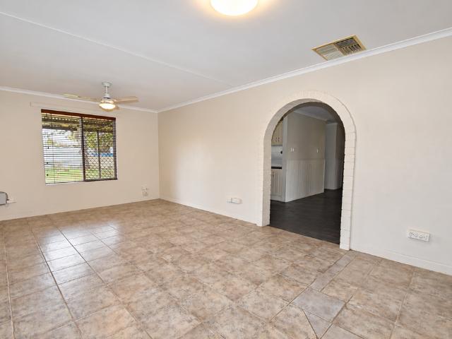 Spacious Three Bedroom Home with Large Yard & Undercover Entertaining