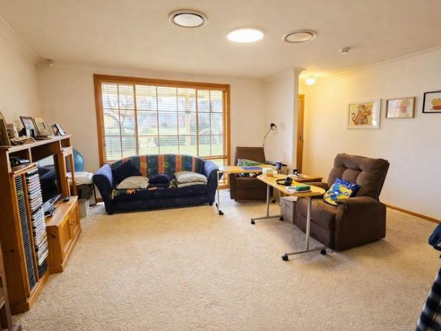 Spacious Three Bedroom Home with Solar & Double Garage