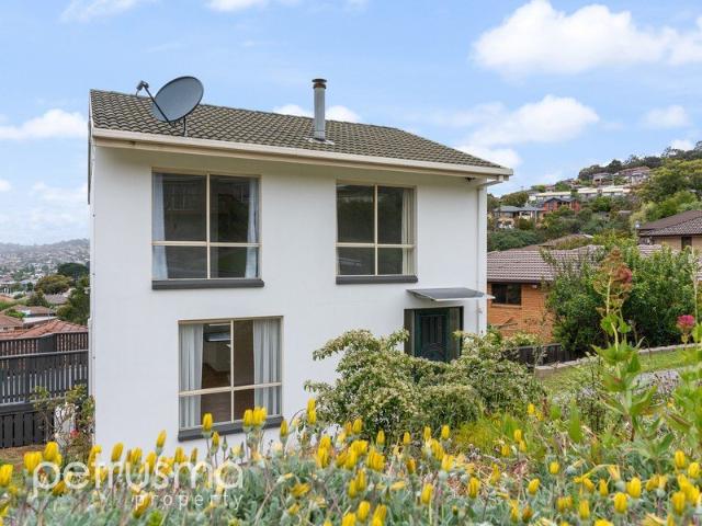Spacious three bedroom in Glenorchy