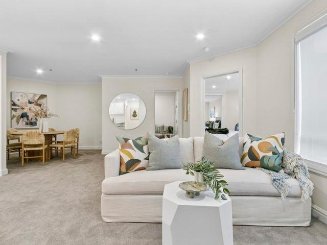 Spacious Three Bedroom Living apartment