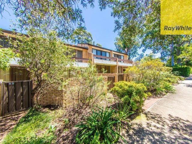 Spacious Three Bedroom Townhouse with Courtyards & Lock Up Garage