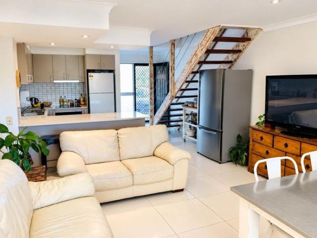 Spacious Three Bedroom Townhouse with Private Courtyard & Resort Facilities