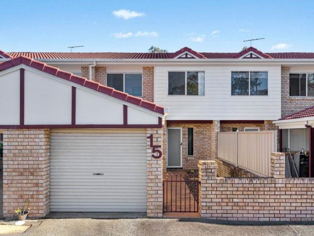 Spacious Three Bedroom Townhouse with Room to Add Your Own Style