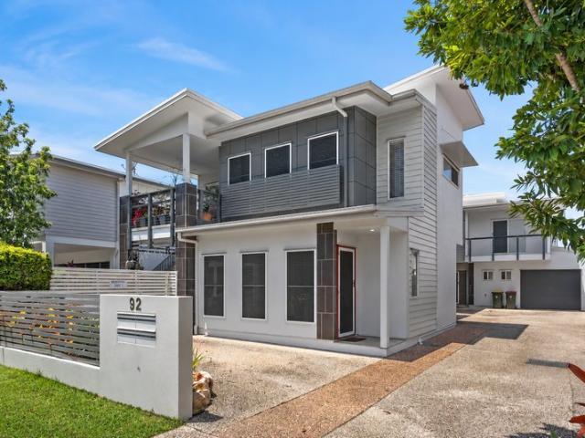 Spacious Three Bedroom Townhouse in Vibrant Nundah