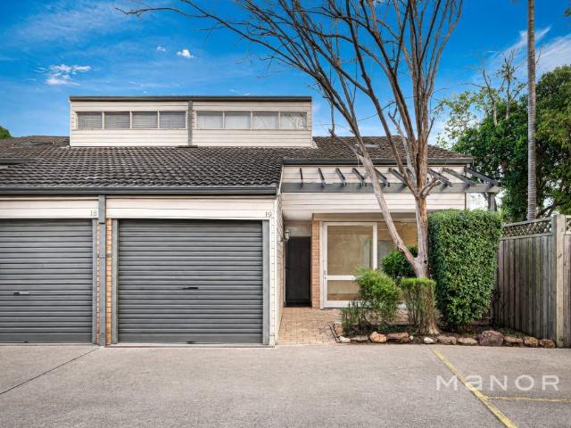 Spacious Three Bedroom Townhouse with large courtyard in Convenient Northmead Location
