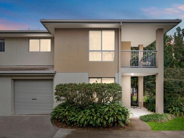 Spacious Three Bedroom Townhouse | Peaceful Outlook |