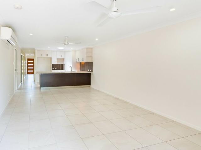 Spacious Three Bedroom Unit with Flexible Living Options