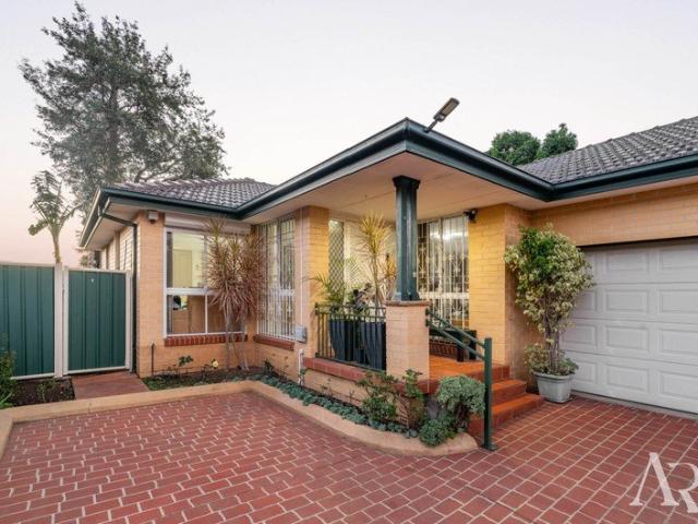 Spacious Three Bedroom Villa Offering Comfort & Convenience